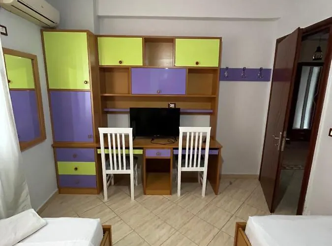 Delars Sarandë